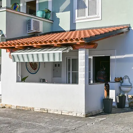 Opatija With Garden And Seaview شقة