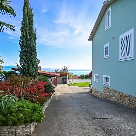 Apartamento Opatija With Garden And Seaview Opric