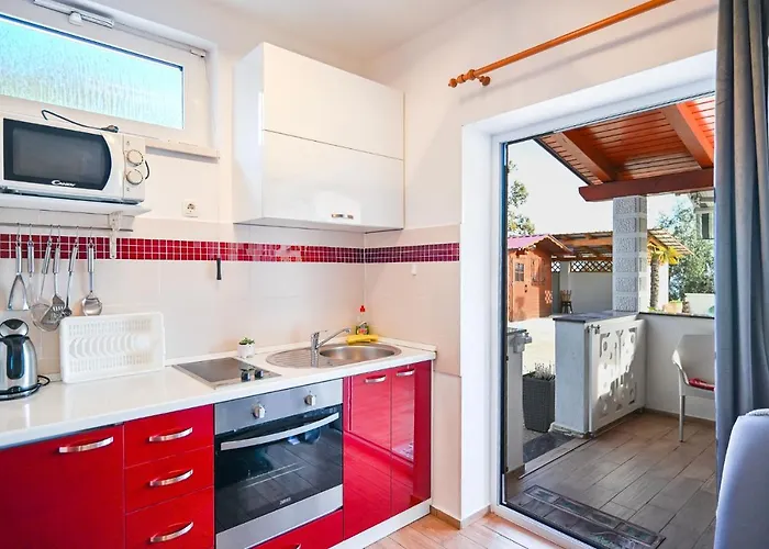 Apartment Opatija With Garden And Seaview Opric
