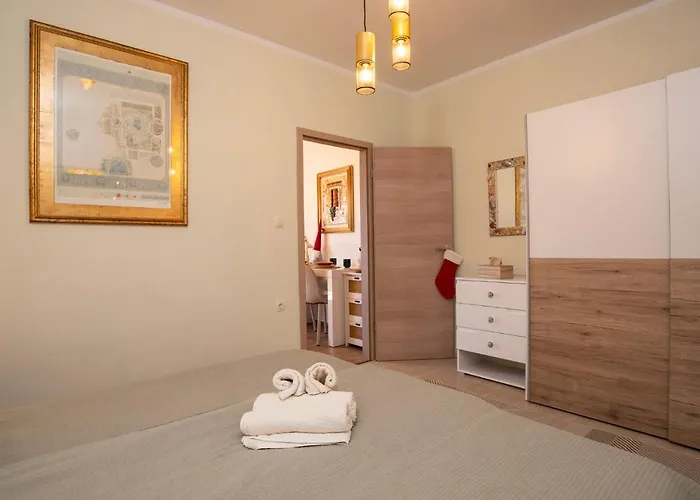 Apartment Opatija With Garden And Seaview