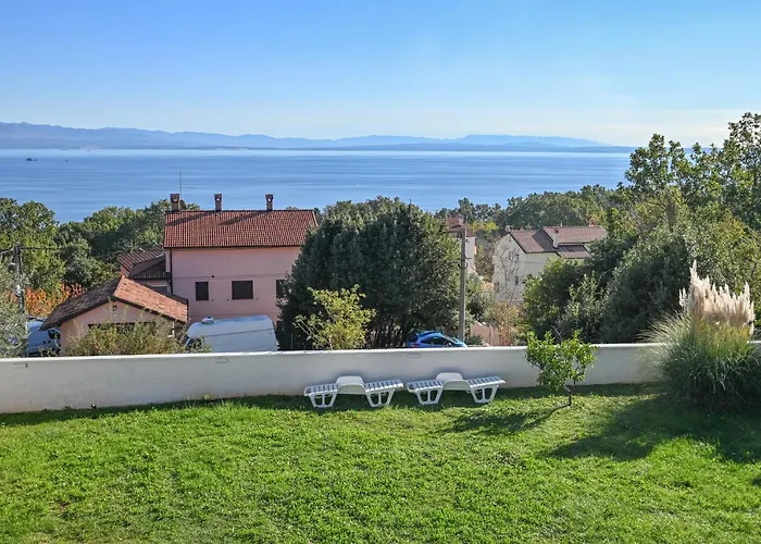 Opatija With Garden And Seaview *
